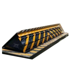 Automatic barrier tire breaking machine, hydraulic barrier with nails, remote control for controlling traffic jams